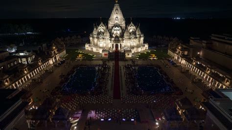 Controversy Clouds Opening of Largest Hindu Temple Outside Asia in New Jersey