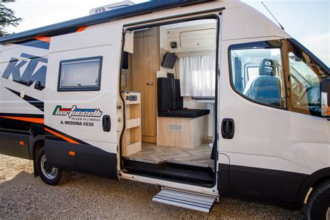 Iveco Daily Trasformato In Camper Puro Per Trasporto Moto IdealCamper ...