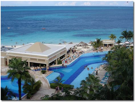 Riu Caribe Cancun | All-Suite, All-Inclusive Cancun Resort