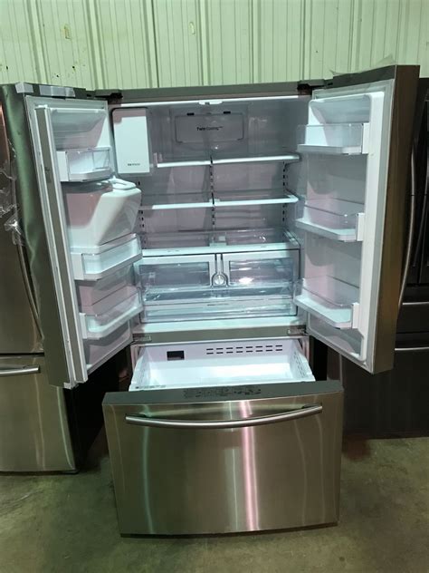 SAMSUNG RF28HFEDBSR STAINLESS STEEL 2 DOOR, BOTTOM FREEZER REFRIGERATOR ...