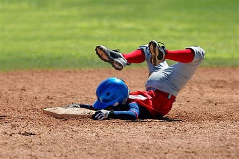 35 of the Funniest Baseball Kid Pics