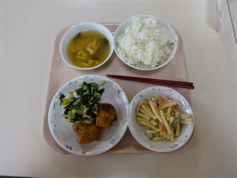 Glimpses of Japan: More Japanese School Lunches