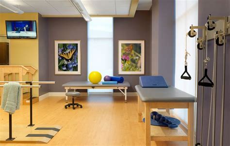 Rolling Green Village Physical Therapy Room | Senior Living Interior ...