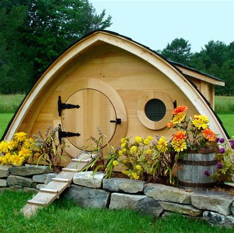 18 Amazing DIY Chicken Coops Designs That Are Seriously Over The Top - The ART in LIFE