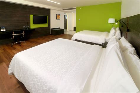 Holiday Inn Express Mexico Aeropuerto Mexico City, CDMX, MX - Reservations.com