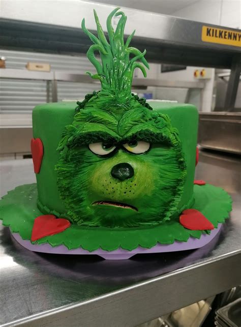 For the love of Grinch😉 in 2021 | Amazing cakes, Cake, Desserts