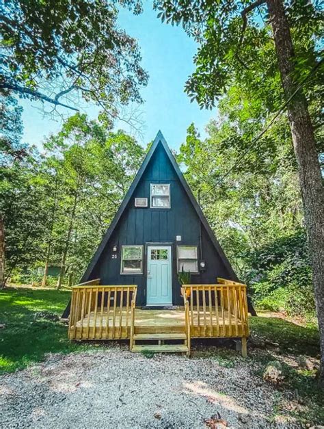 Best Airbnbs in Lake of the Ozarks: Lake Houses, Luxury Rentals + More