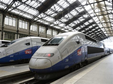 Lyon Part Dieu Train Station (SNCF) - Slopestyle Luxury Transfers