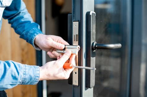 6 Commercial Door Installation Mistakes and How to Avoid Them