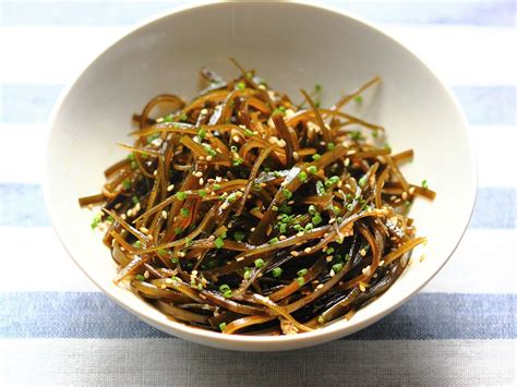 Kelp salad with garlic oil and sesame seeds | Soy, Rice, Fire