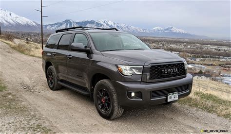 2020 Toyota Sequoia TRD Pro (4)