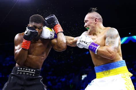 Oleksandr Usyk wins a split decision over Anthony Joshua in their world heavyweight boxing title ...