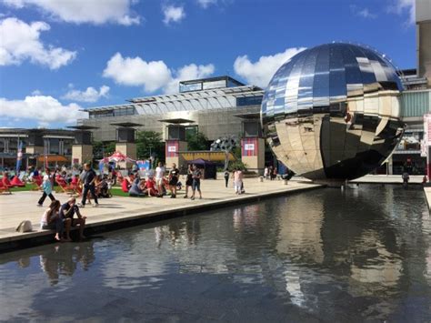 10 cool things to do in Bristol Harbour | Heather on her travels