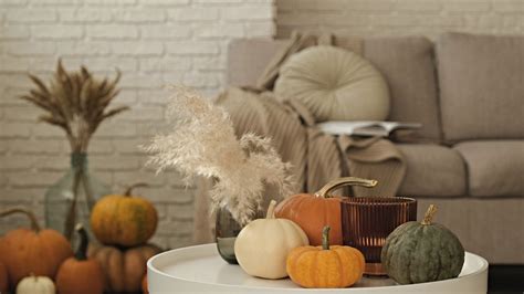 3 Colors Fall Decor Is Revolving Around