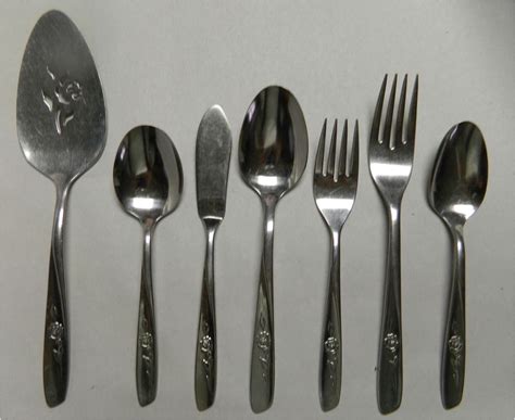 Discontinued Oneida Community Stainless Flatware Patterns – AdinaPorter