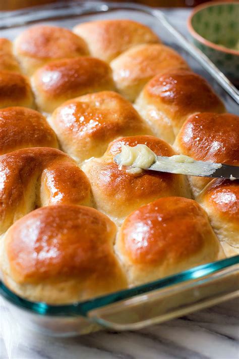 Honey Butter Dinner Rolls recipe | Red Star Yeast