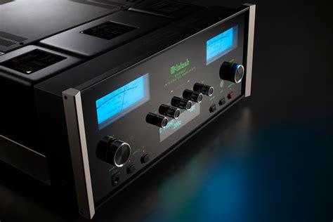 McIntosh MA8900 Integrated Amplifier