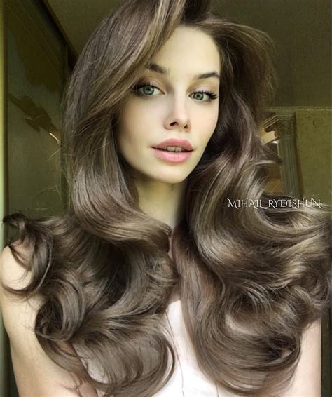 ℒℴvℯly Oval Face Hairstyles, Cool Hairstyles, Light Blond, Long Hair Tips, Hair 101, Chestnut ...