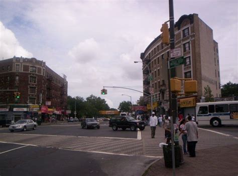 Fordham Avenue and University Avenue, Bronx. | New york city, York city, Bronx