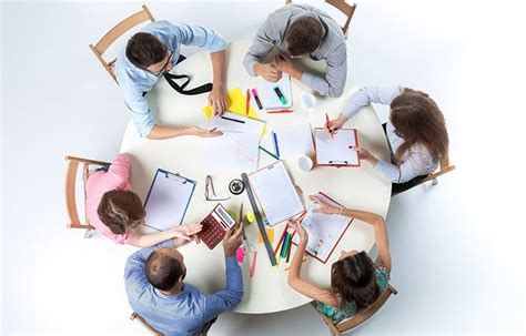 5 Faults You Should Always Avoid During A Group Discussion