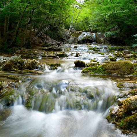 Natural Spring Waterfall — Stock Photo #1336370