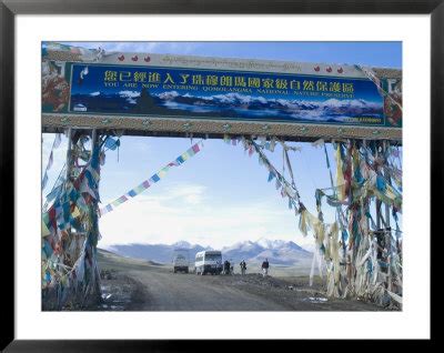 Jia Tsuo La, Entrance To Mount Everest (Qomolangma) National Park ...