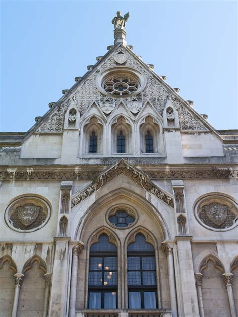 Details of the Facade of the Royal Courts of Justice Back Stock Image ...