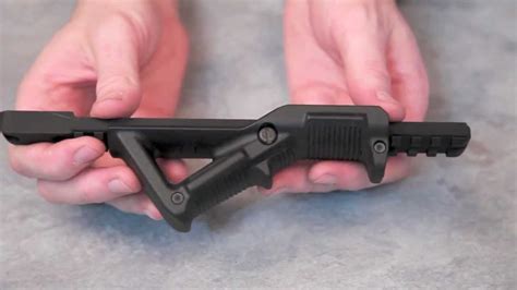 Review of Magpul AFG-1 (angled fore grip) - YouTube