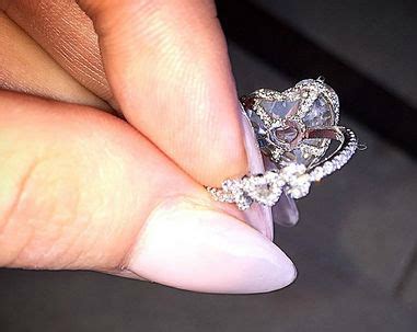 The stunning design of Lady Gaga's huge diamond heart engagement ring ...