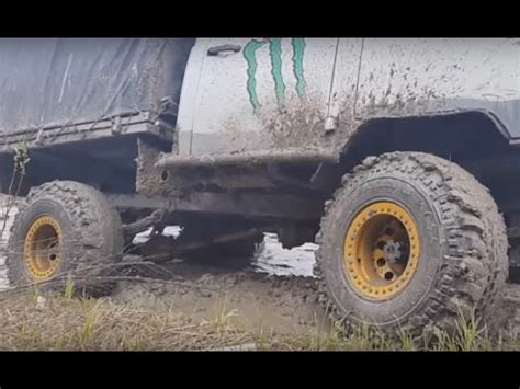 4x4 Mud Trucks Mudding Fails Wins in Russia - YouTube