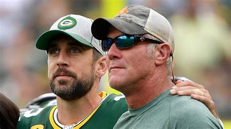 Brett Favre Finds One Thing 'Baffling' About Aaron Rodgers