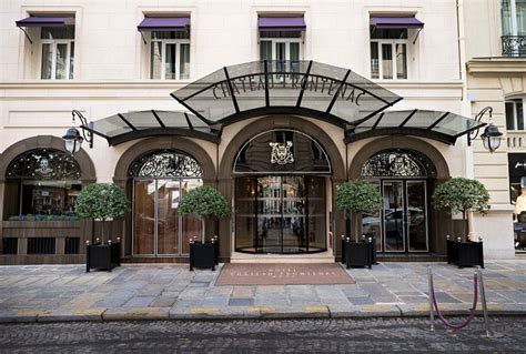 HÔTEL CHATEAU FRONTENAC (Paris) - Hotel Reviews, Photos, Rate ...