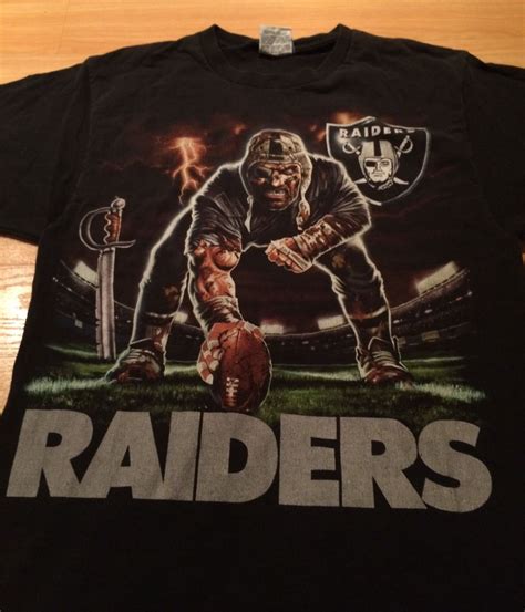 Vintage Raiders Football NFL Mens Small Graphic T Shirt Liquid Blue ...