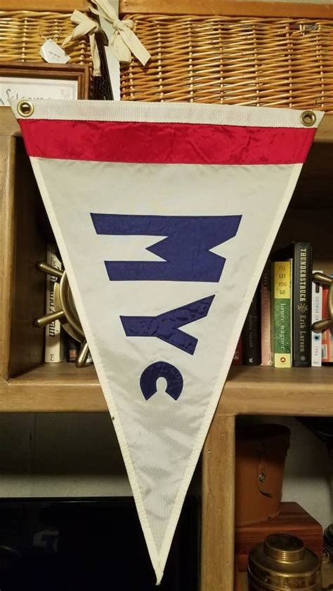 MYC Yacht Club Flag Burgee Gratis verzending | Etsy | Vlag, Etsy, Jachtclub