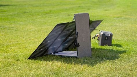 EcoFlow 220W Bifacial Portable Solar Panel review: Balcony power station to go