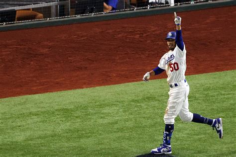 Mookie Betts Leads Dodgers’ Stars With a Masterly Performance - The New ...