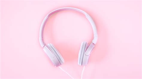 headphones, Pink, White Wallpapers HD / Desktop and Mobile Backgrounds