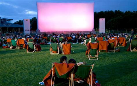 Movies at Paris Open Air Theatre - Paris Perfect