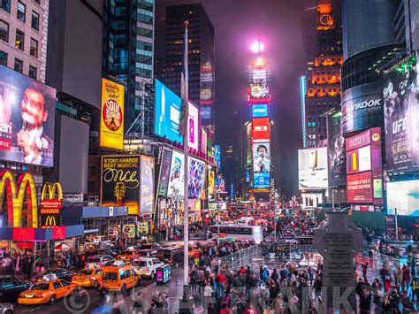 Assaf Frank Photography Licensing | View of Broadway and Times Square at night - New York