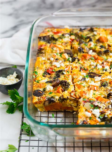 Vegetarian Breakfast Casserole {Perfect for a Crowd!} – WellPlated.com