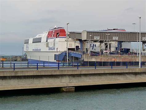 Ferry terminal, Holyhead © Oliver Dixon cc-by-sa/2.0 :: Geograph Britain and Ireland