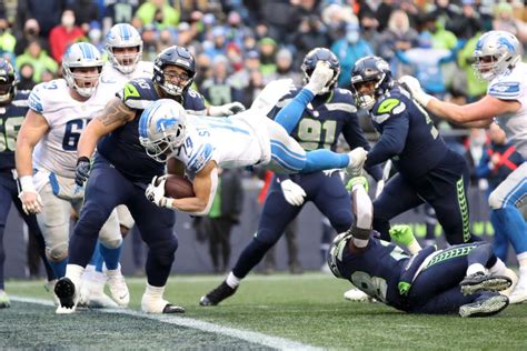 Lions Rookie St. Brown Is Turning Heads - CBS Detroit