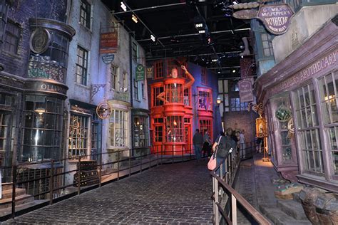 diagon-alley-harry-potter-studio-tour - The Family Holiday Guide