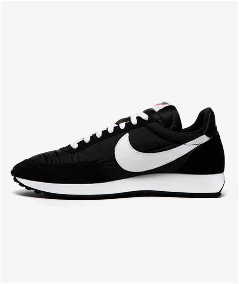 Black Nike AIR TAILWIND 79 | SVD