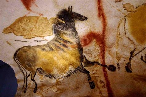 Lascaux Caves Paintings Replicas Discovered Images and Details