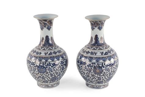 Pair of Chinese Qing Dynasty Blue and White Gold Lined Porcelain Vases