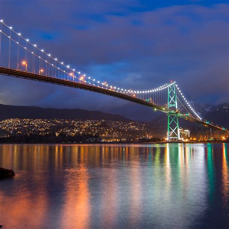 Download wallpaper: Lions Gate Bridge, Burrard Inlet, British Columbia 2224x2224