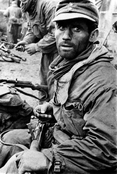 Thousand yard stare WW2 | MilitaryImages.Net