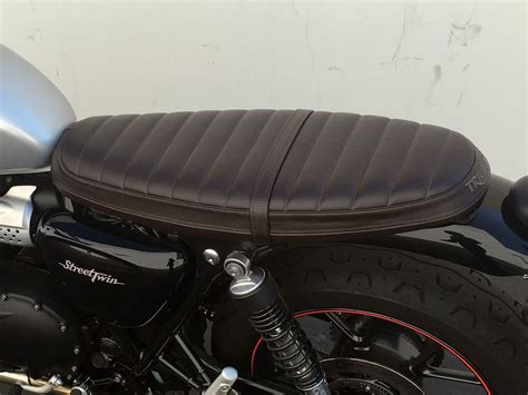 Long Term Triumph Street Twin Bench Seat | Motorcyclist | Triumph street twin, Triumph, Triumph ...