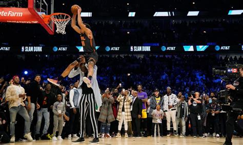 How can the NBA make All-Star week’s Dunk Contest better?